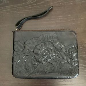 Patricia Nash wristlet